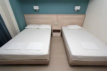 Alarzo Apartment *